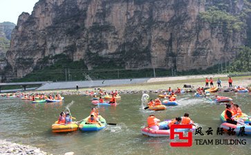 拓展感悟：凝聚團隊力量，促進企業(yè)發(fā)展二篇