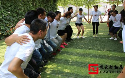 公司戶外團(tuán)隊(duì)拓展訓(xùn)練心得體會800字