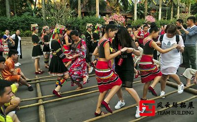 拓展訓(xùn)練心得-打破隔閡，拉近距離