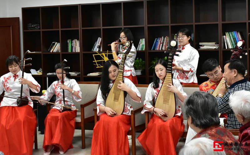 大學(xué)生公益1天團(tuán)建拓展活動方案