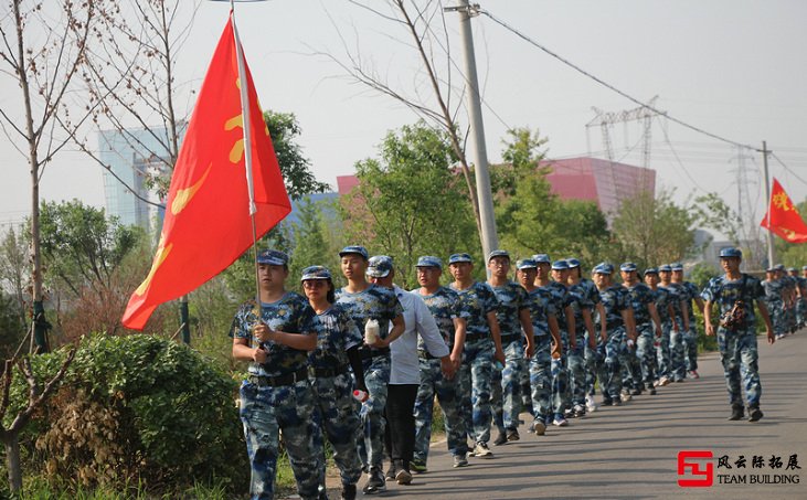 軍訓(xùn)發(fā)朋友圈的配詞-軍訓(xùn)發(fā)朋友圈說說怎么寫？